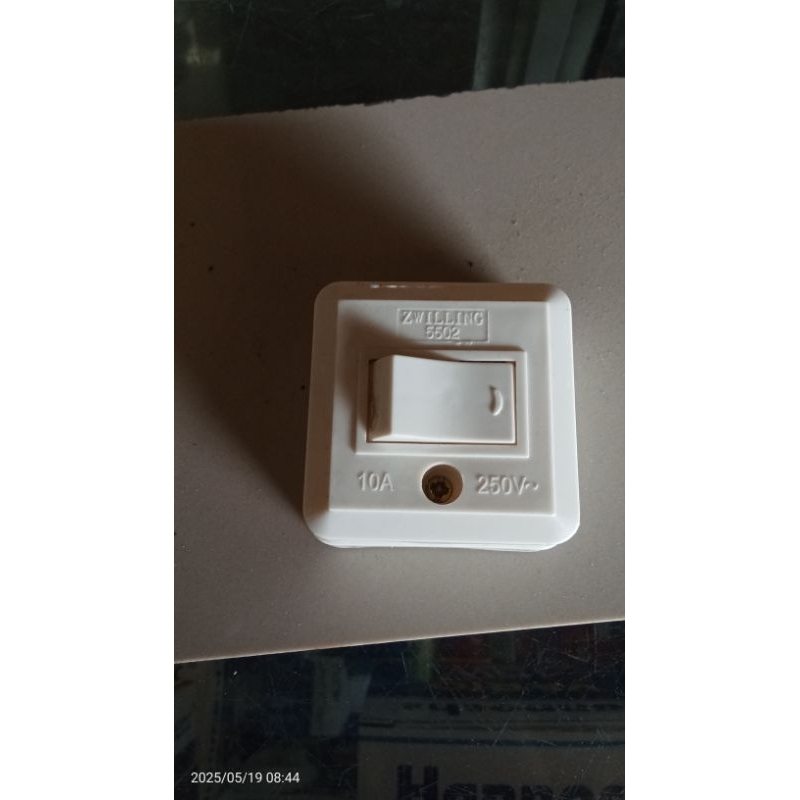 SAKLAR TEMPEL/PETEKAN TEMPEL KAYU