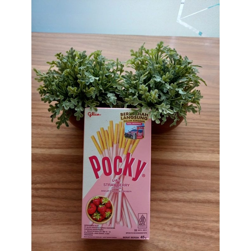 

pocky strawberry flavour 45g