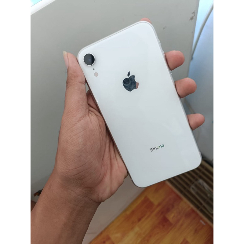 iPhone xr 64gb ibox Minus kamera belakang gak bisa