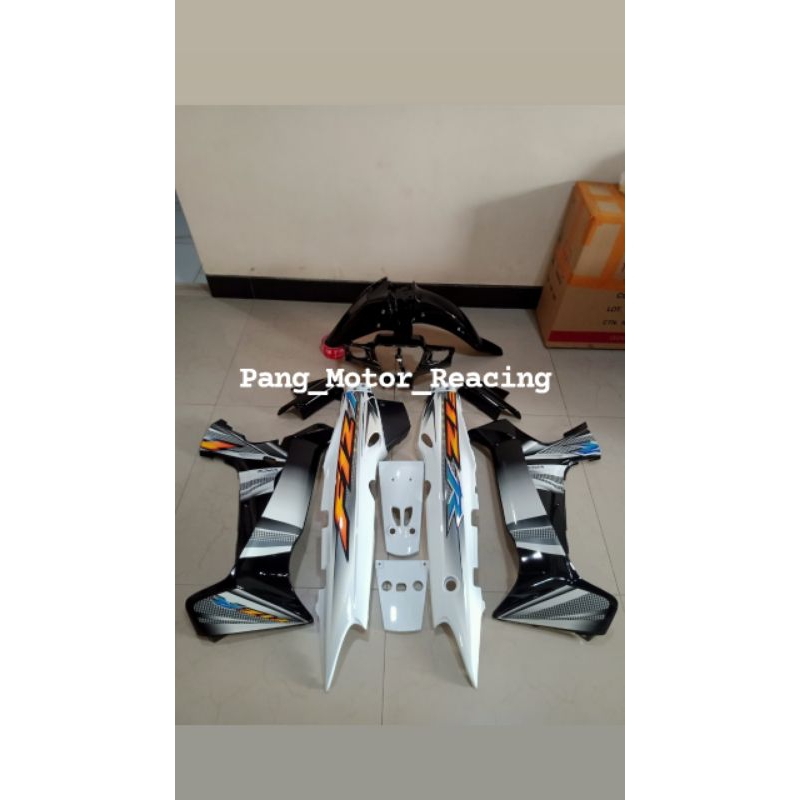 Body set fiz r Hitam Putih 2004 Bodi fulset Fizr hitam Putih