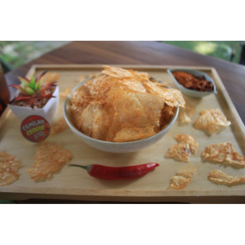 

Keripik Kaca / Kripca / Pedas daun jeruk 130gram