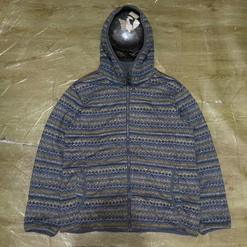 Jaket Tebal Uniqlo Navajo L