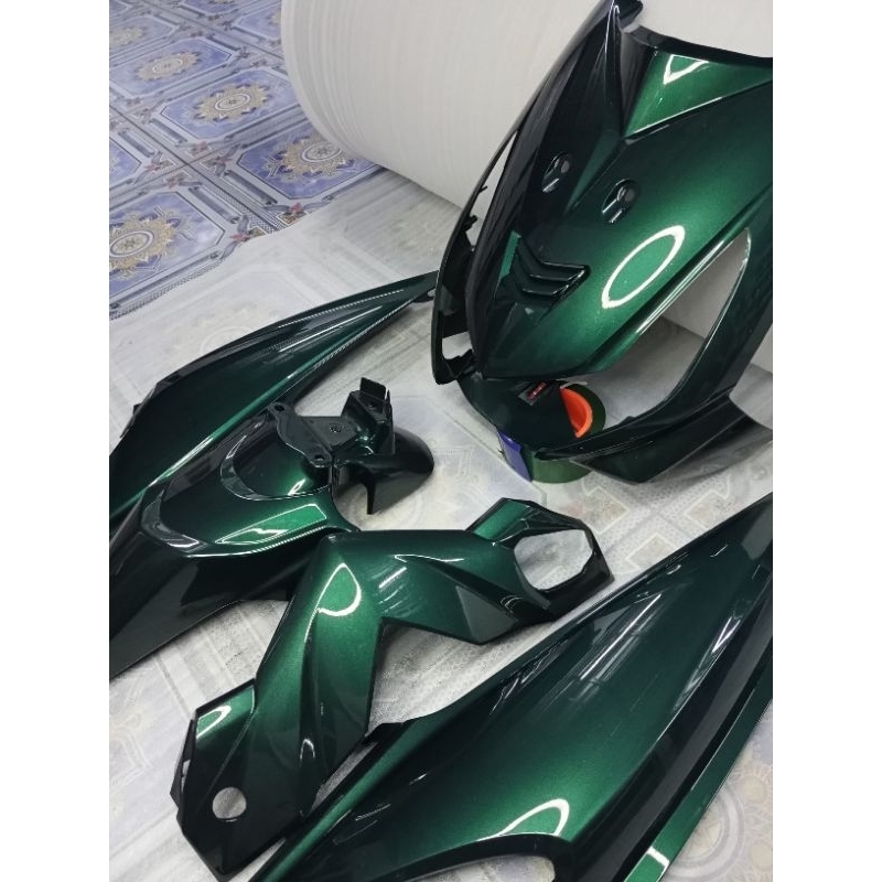 bodi motor beat karbu warna hijau botol