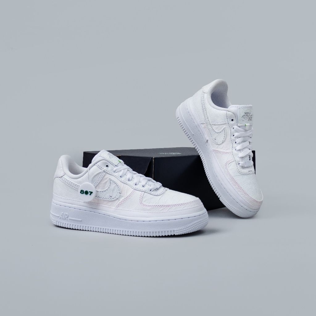Air Force 1 Low White Tear Away