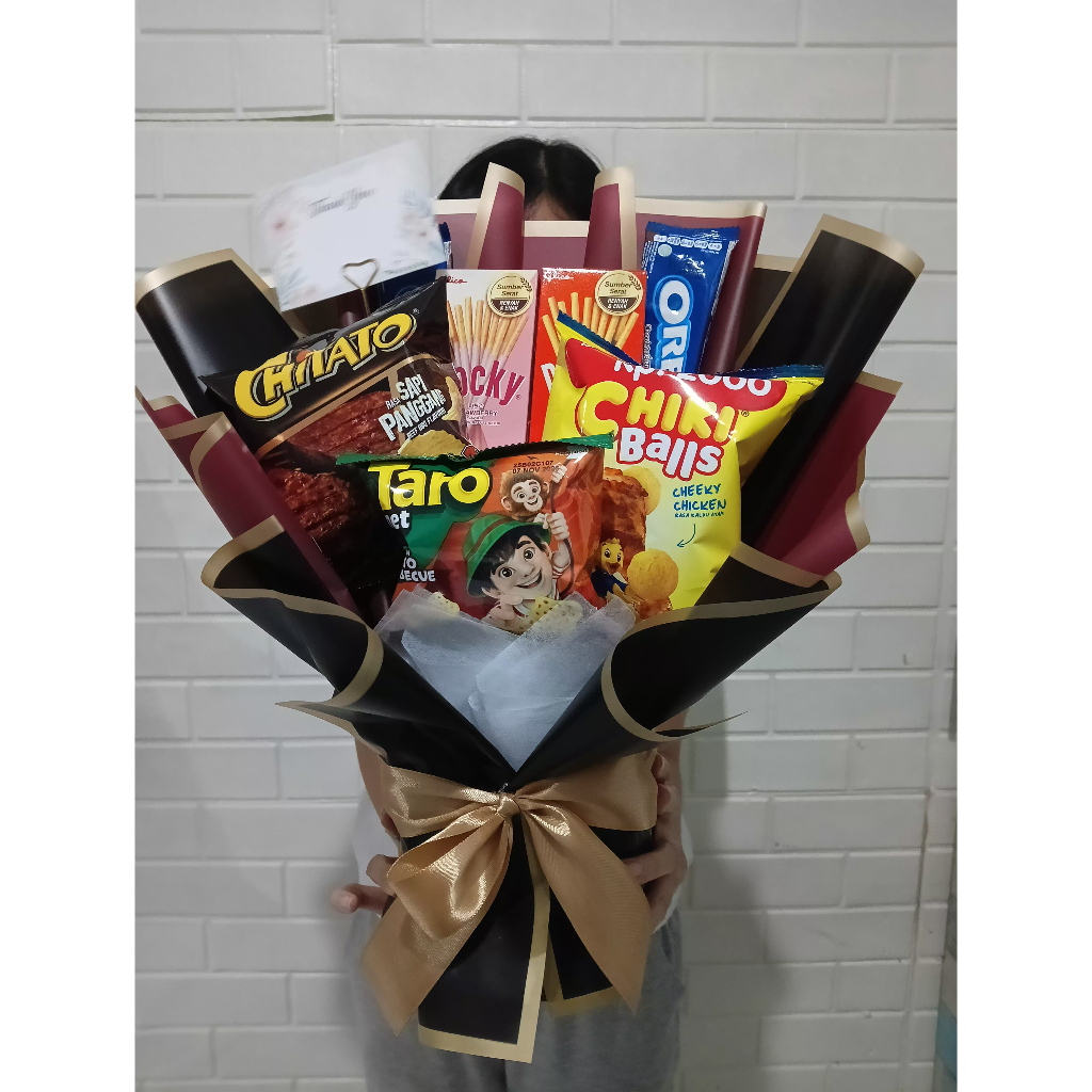 

Bouquet Snack Custom/buket bunga snack/hadiah wisuda ulang tahun/ hadiah cowok