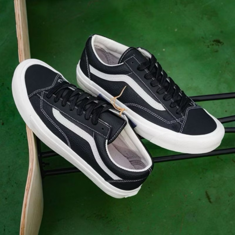 Vans Oldskool Style 36 LX Leather Black / White