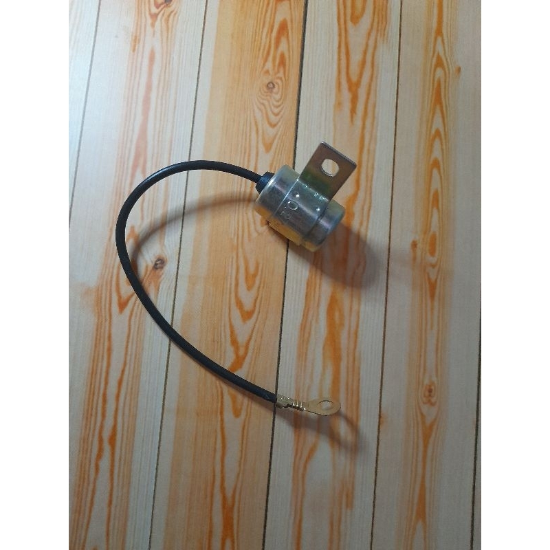 KONDENSOR MITSUBISHI L300 CONDENSOR PLATINA MOBIL MITSUBISHI L300