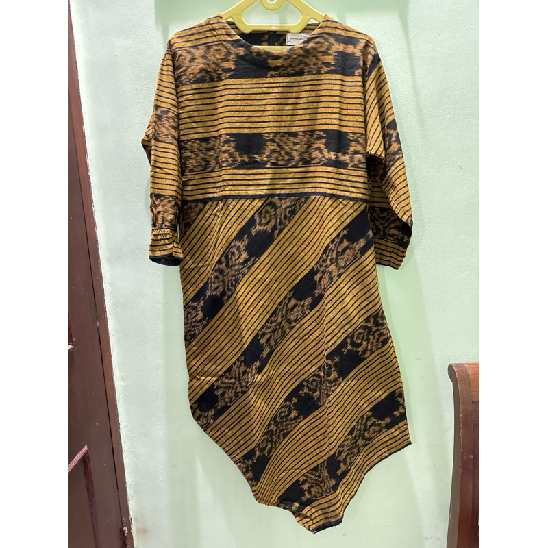 Preloved Dress Etnik