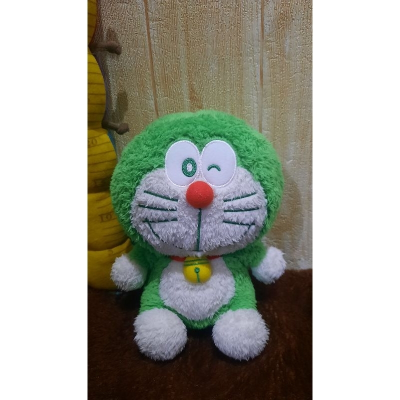 Boneka Bantal Uniqlo Kaws/Elmo/ Snoopy/Mickey  ori