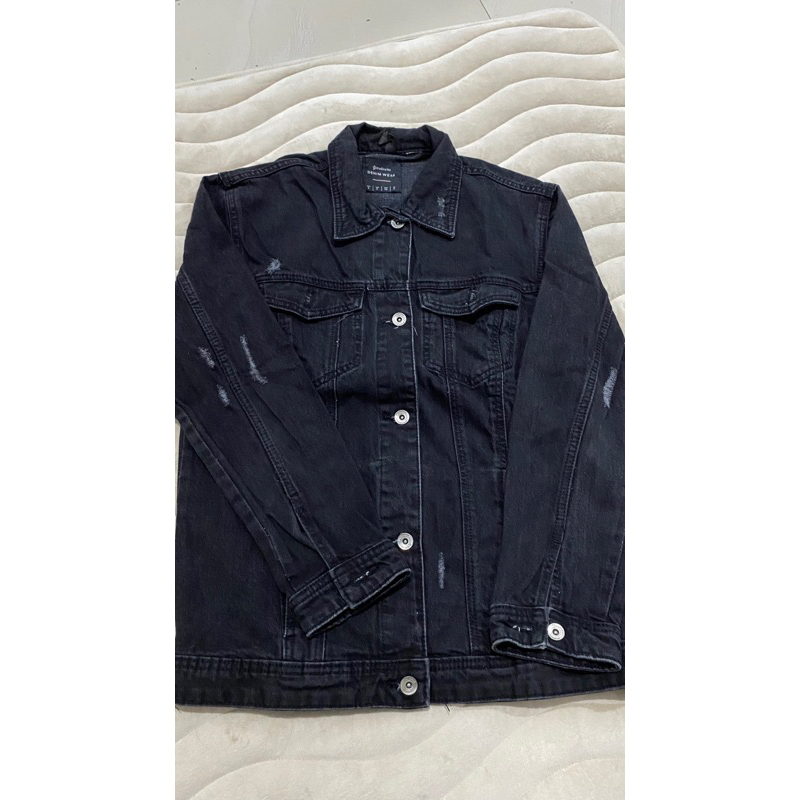 [PRELOVED]Atasan Wanita Jeans by Stradivarius