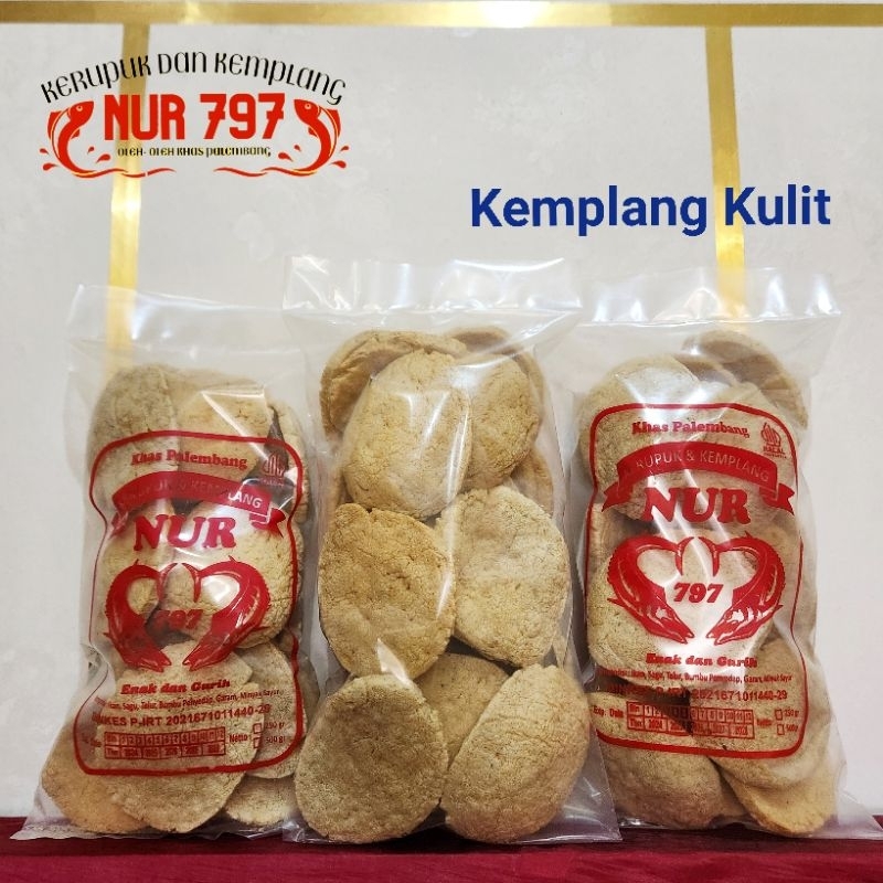 

KULIT 250gr 500gr 1000gr ikan tenggiri super kerupuk kemplang NUR 797 khas PALEMBANG asli
