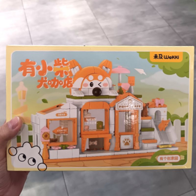 BRICK WEKKI PUPPY CAFE / BRICK  WEKKI BOOKSTIRE / BRICK WEKKI MEET FLORIST SHOP / BRICK WEKKI BEVERA