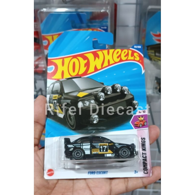Hot Wheels Ford Escort Compact Kings