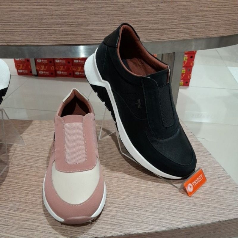 sepatu sneakers wanita by TRISET