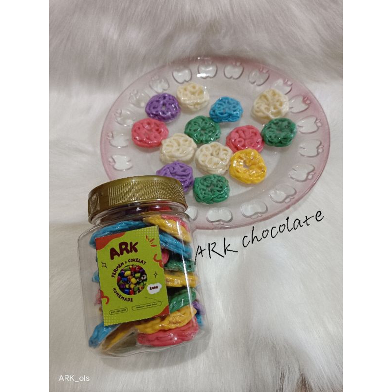 

Cokelat Krupuk Mungil kemasan toples mini