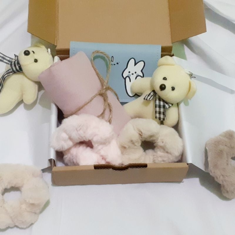 

hampers wisuda, hampers kado, hampers pernikahan, hampers murah