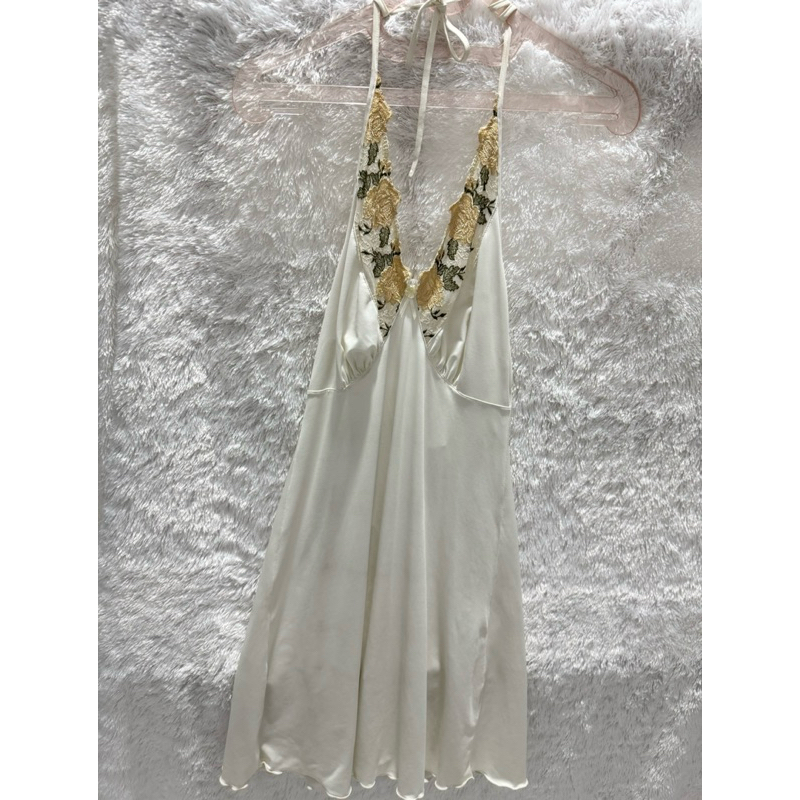 Preloved lingerie wacoal halter neck