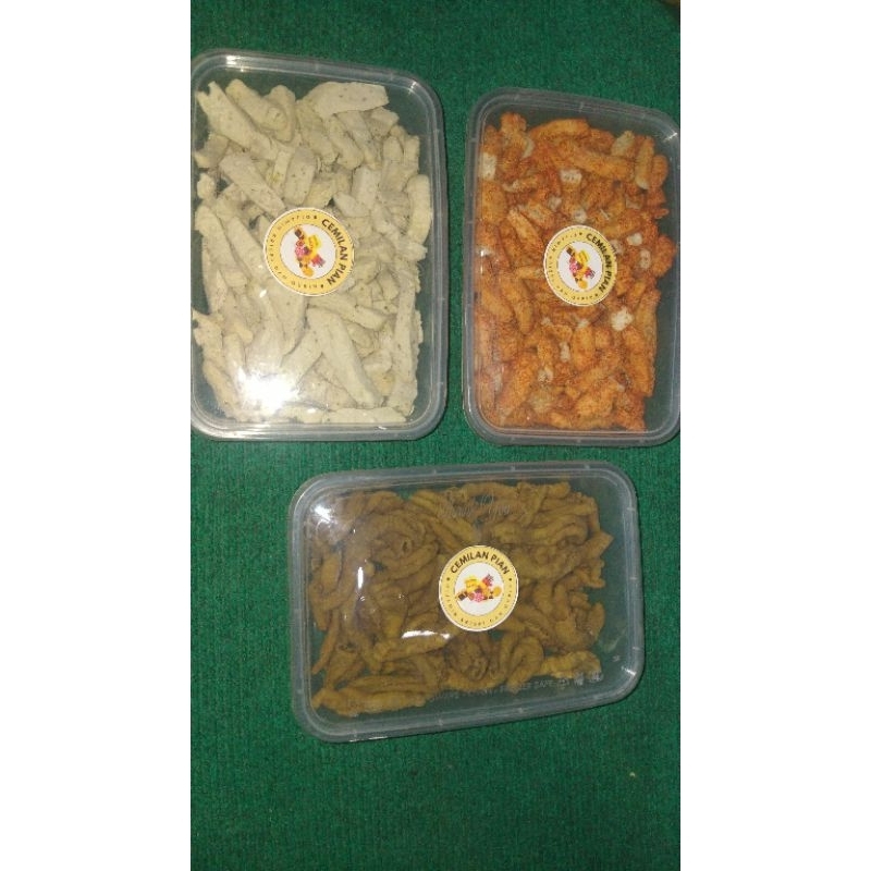 

Basreng pedas, basreng ori dan keripik usus