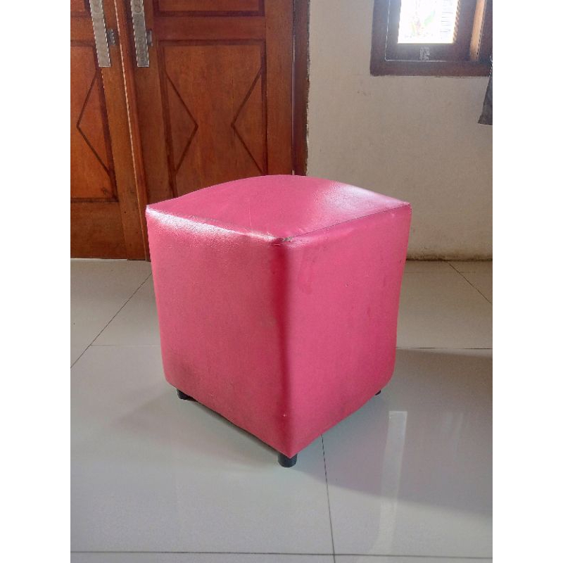 Sofa Puff Kotak