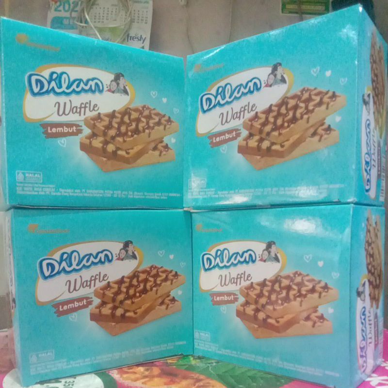 

DILAN Wafle kue wafel rasa cokelat 1 pak isi 12 @16 gr