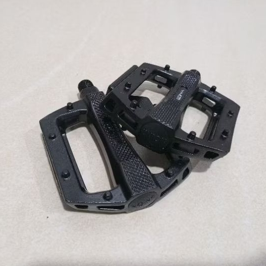 Pedal Union Hitam Alloy Gowesan Sepeda Hitam Alloy As Besar Pedal Hitam Alloy Hitam Merk Union