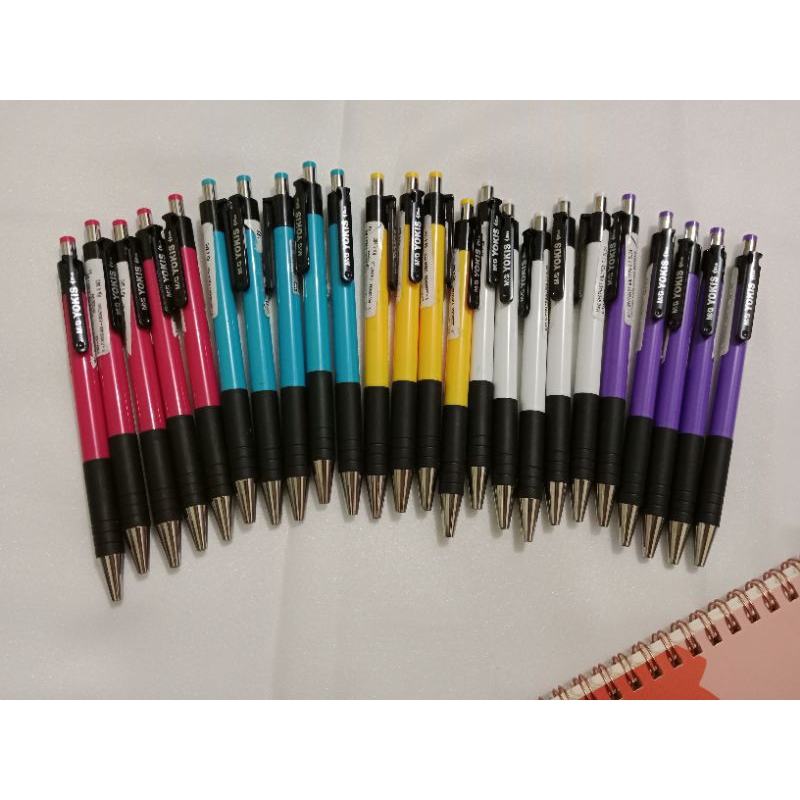 

Alat Tulis M&G pulpen Ballpen (pulpen hitam) 0.7mm