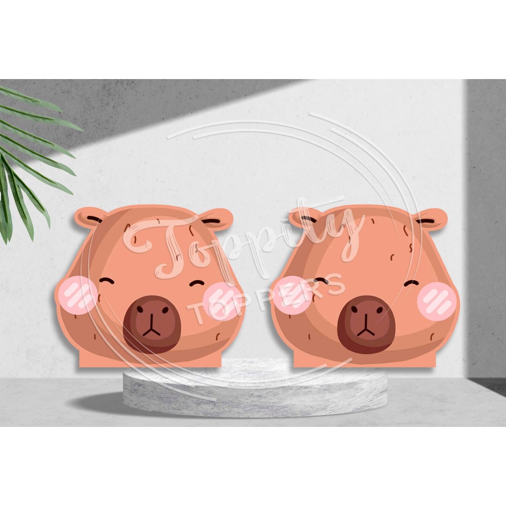 

Candy box goodie bag Capybara