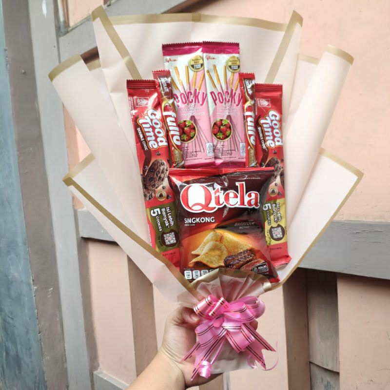 

Buket Snack , Bouquet Snack , Bucket Jajanan Murah Hadiah Ulang Tahun , Wisuda