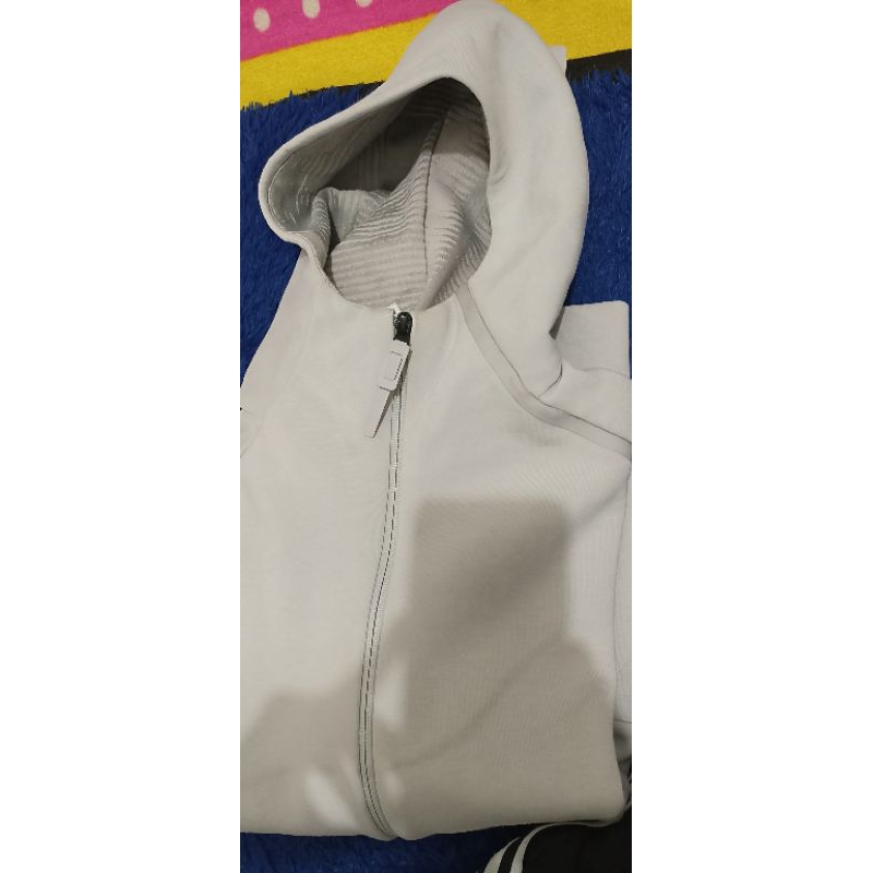 trcaktop adidas second size S