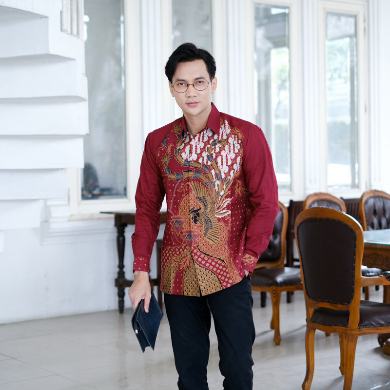 Kemeja Batik Pria Warna Merah Maroon