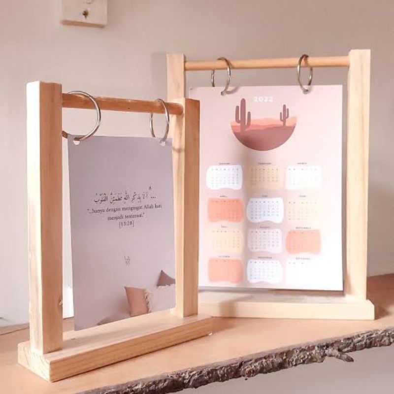 

Stand Menu/Kalender/Foto Kayu Solid Natural