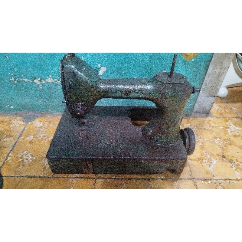 mesin jahit mini kuno