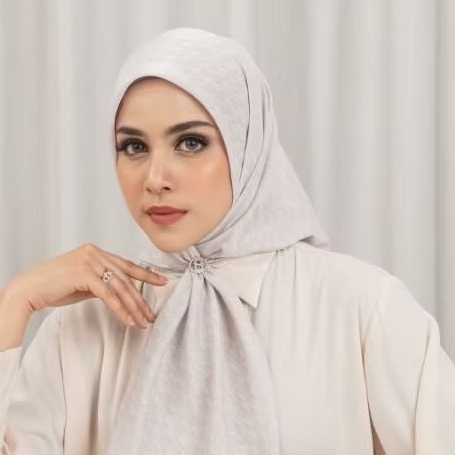 Leena Monogram Coconut Cream Buttonscarves