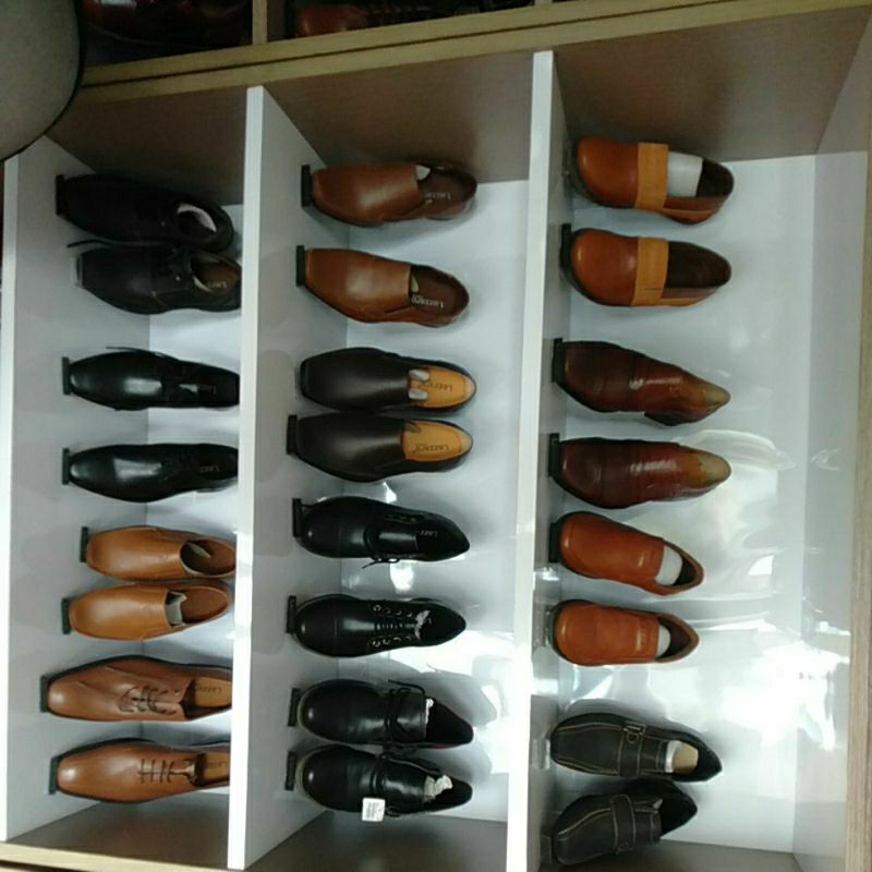 Sepatu kulit lazzaro,cuci gudang