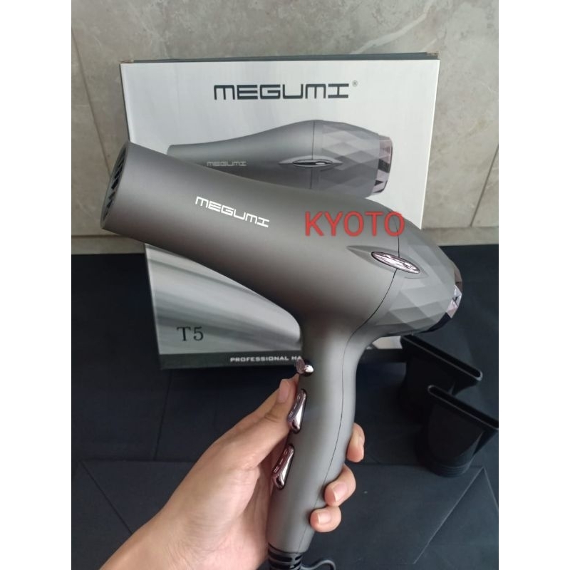 Hair dryer MEGUMI T5