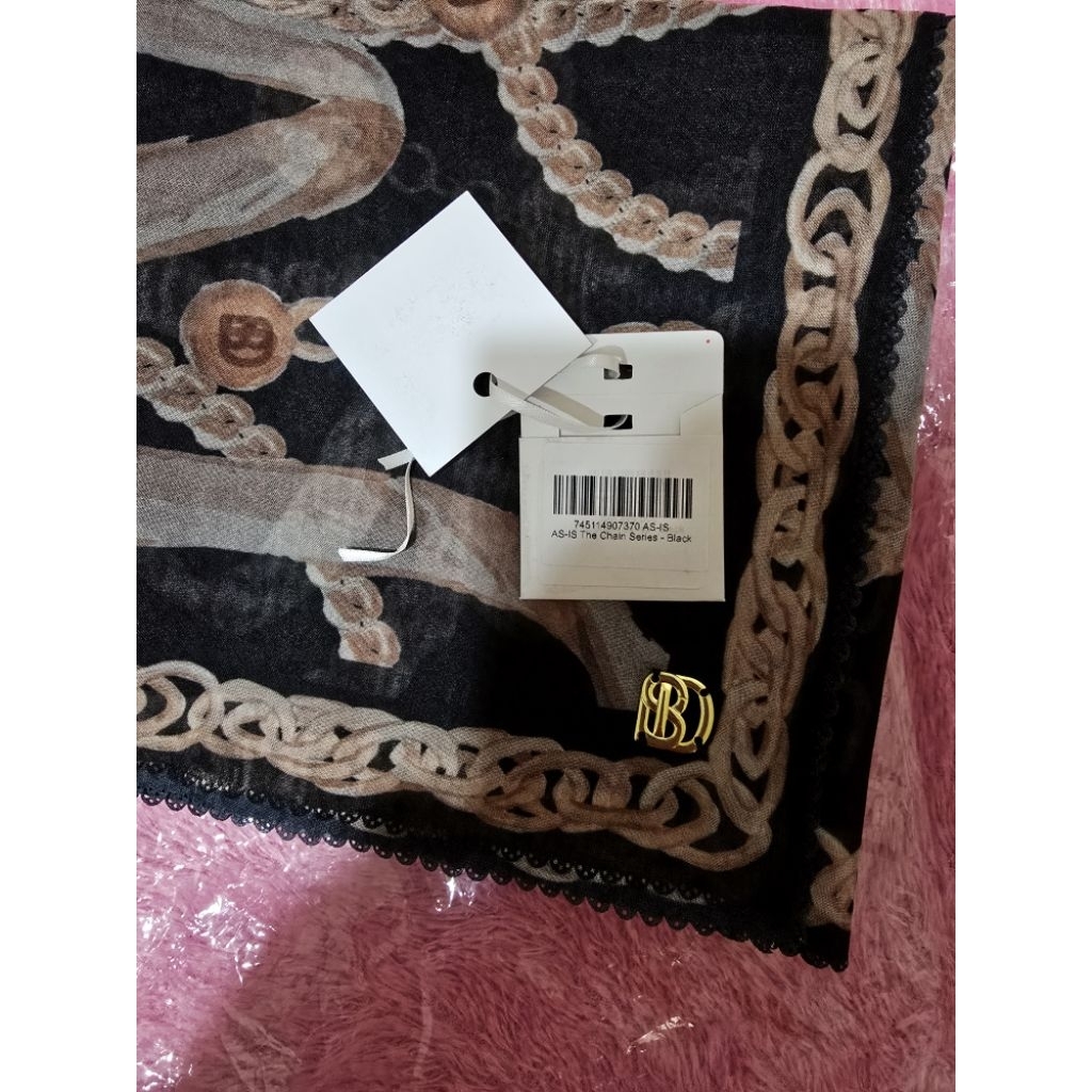 BUTTONSCARVES AS IS CHAIN SERIES BLACK