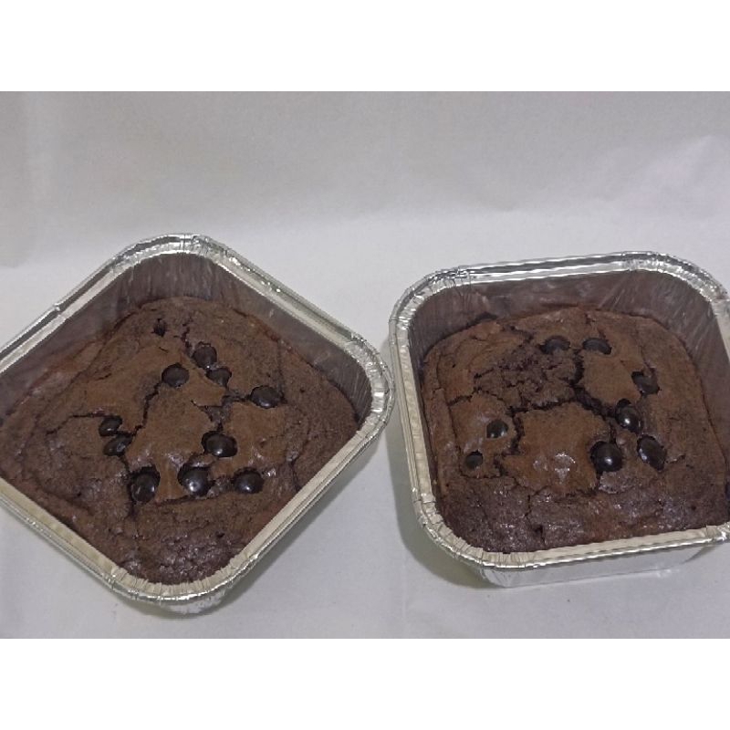 

Fudgy brownies by ChinguBites