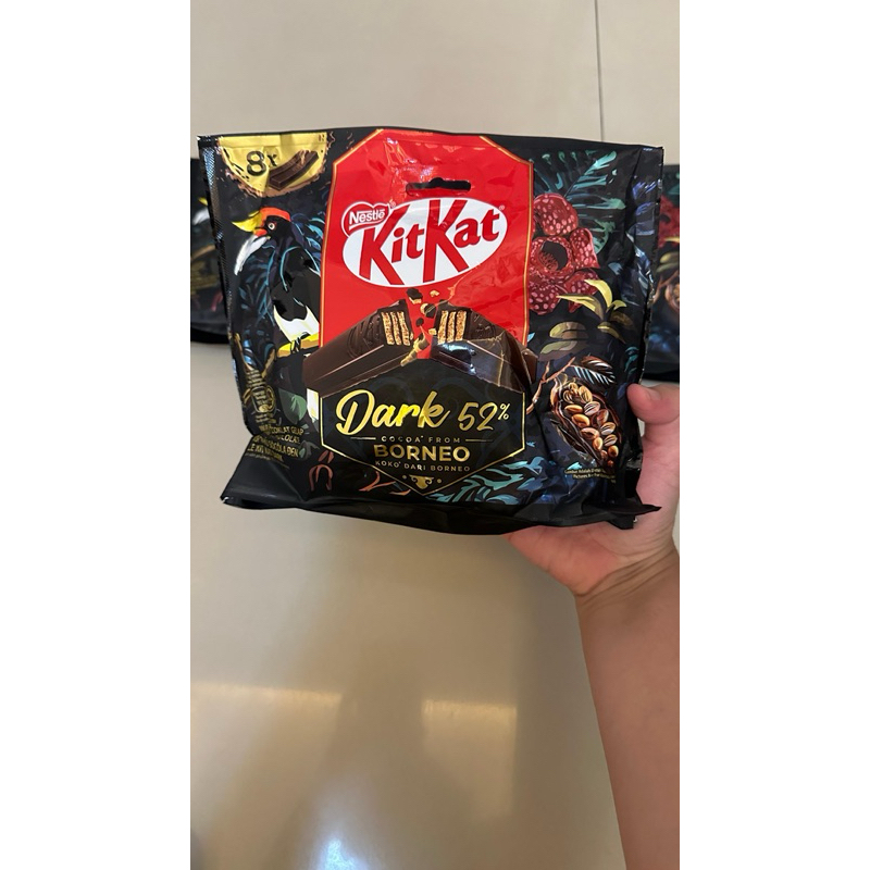 

KITKAT Dari 52% / kitkat Malaysia / kitkat dark 52% cocoa Borneo