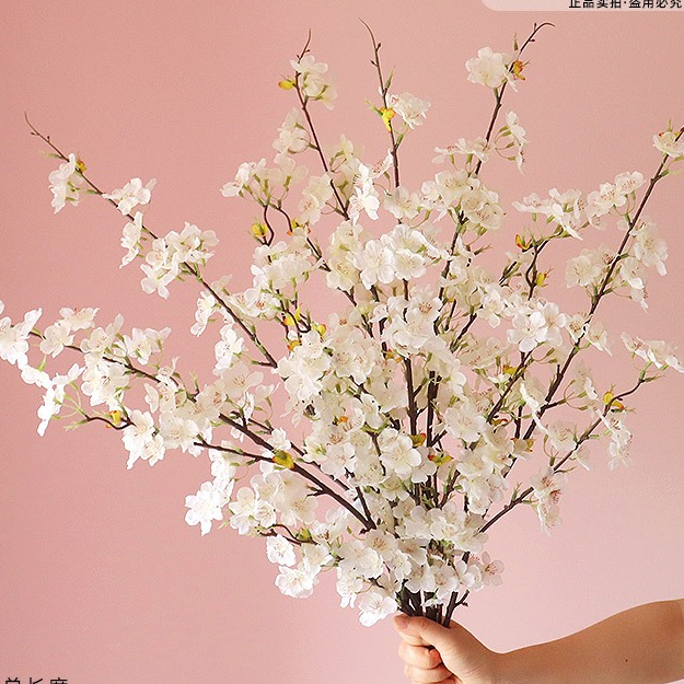 Bunga sakura palsu tunggal 4 cabang bahan plastik untuk hiasan living room dan pernikahan grosir