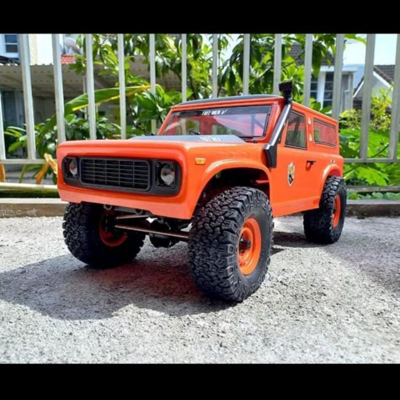 RC FS Freemen RTR 1/10 Ford Bronco Clone Axial SCX10 II