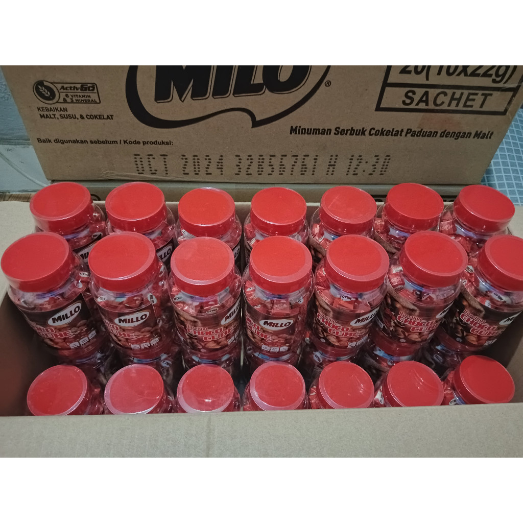 

Millo Cube Lokal Kacang Hazelnut 1 Dus/Karton (Per Dus Isi 42 Toples, Per Toples Isi 50 Cube)