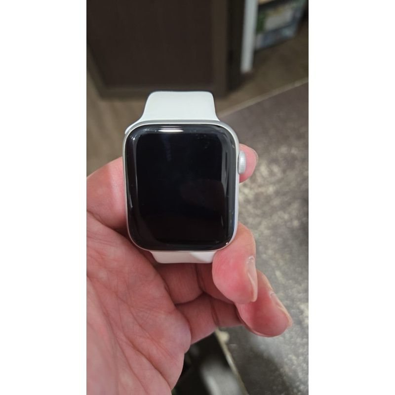 [Preloved] Apple Watch 44mm Series 6 Aluminium White Silver Bekas Second