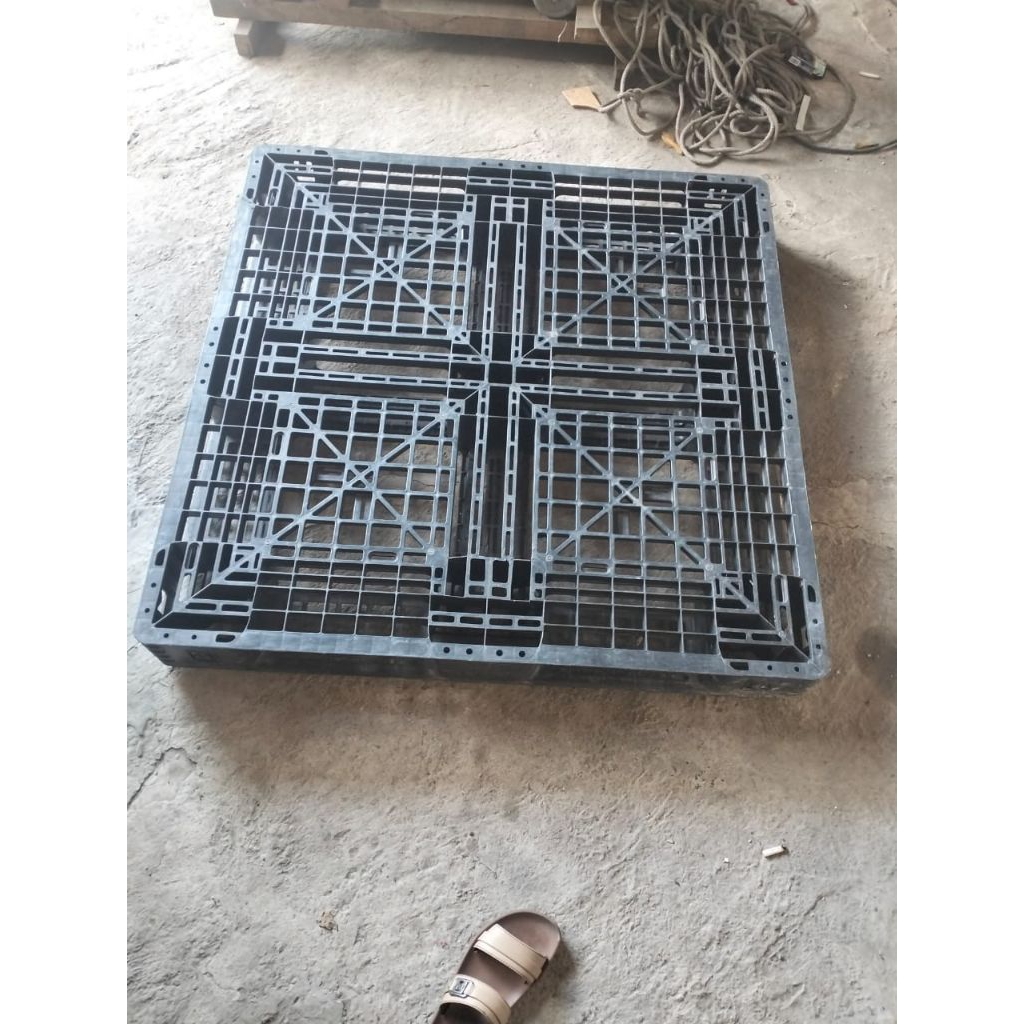 

pallet plastik ukuran 105x105x12cm