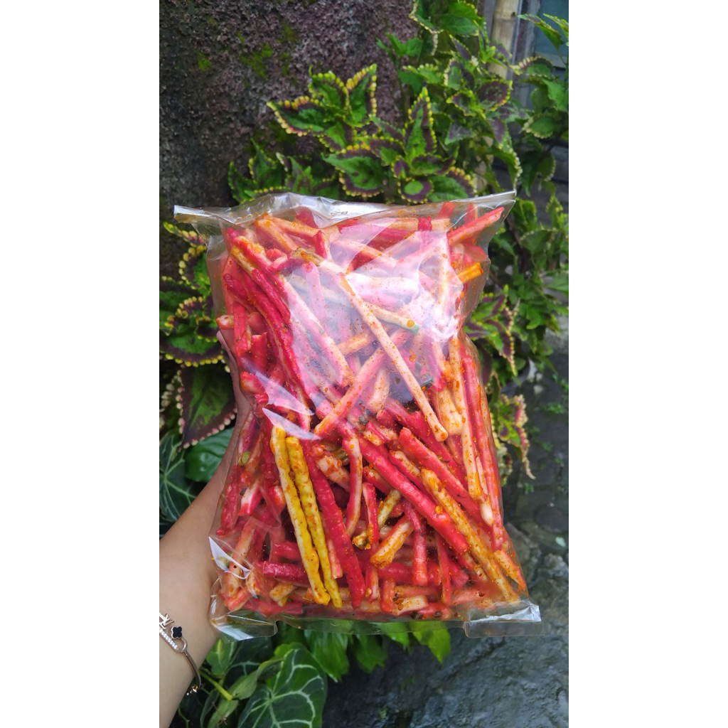 

Kerupuk Beton Cikruh Chili Oil 1Kg