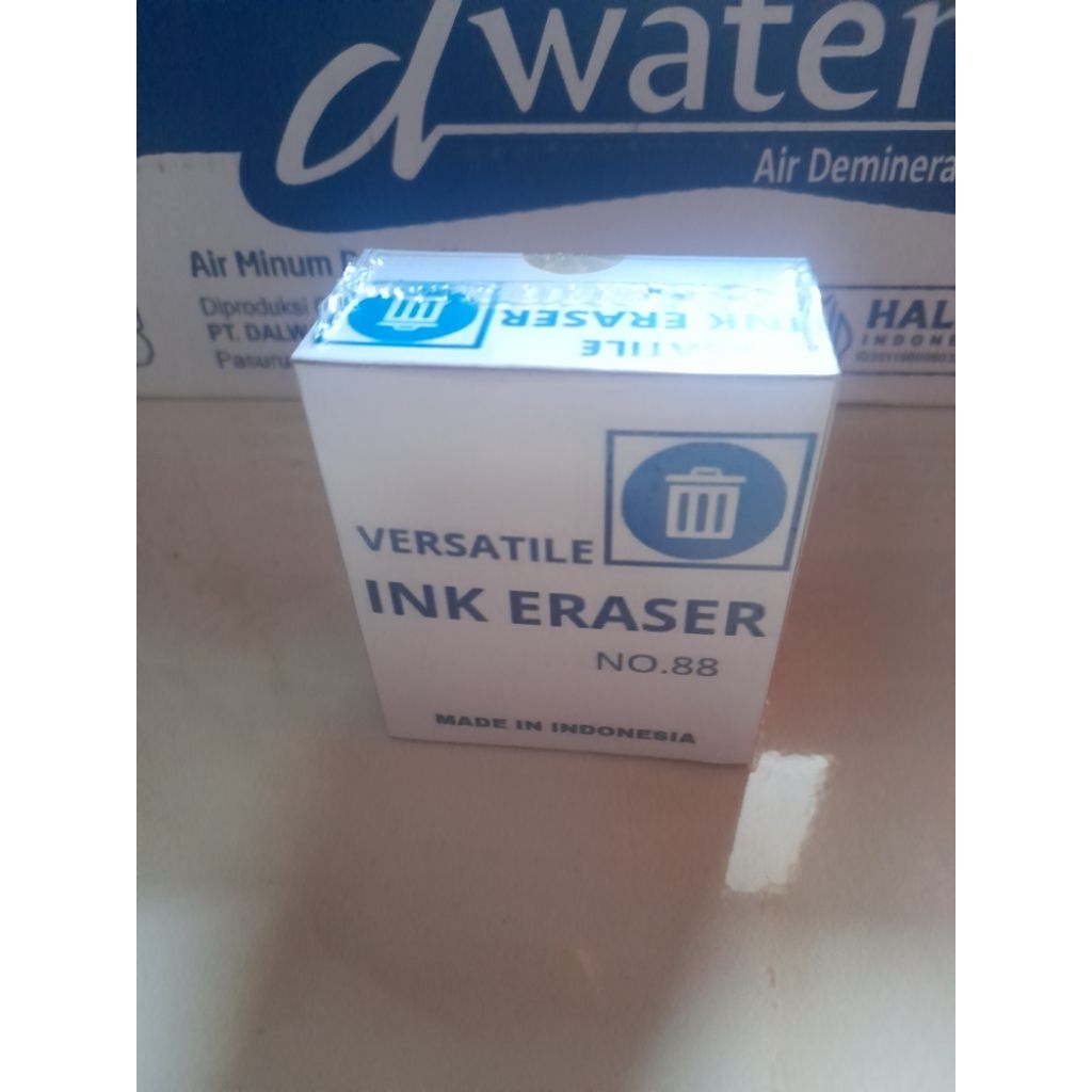 

Penghapus Tinta Serbaguna Versatile Ink Eraser No. 88 – Aman untuk Berbagai Jenis Kertas