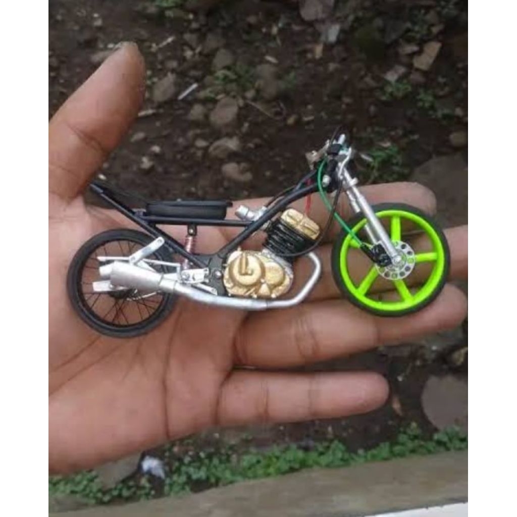 diecast motor drag Suzuki satria tanpa body