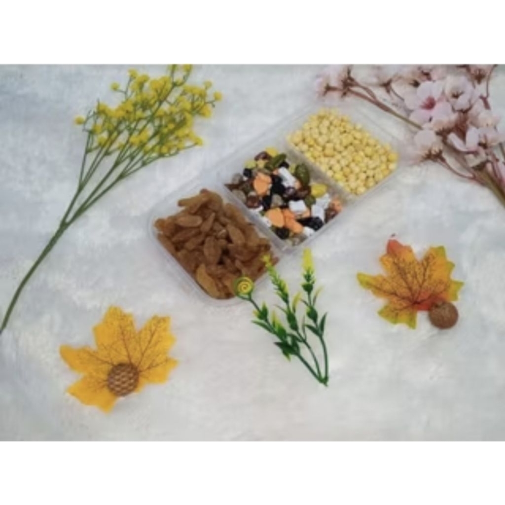 

UW 7. Paket Hampers Ekslusif, Paket Oleh-Oleh Haji/Umrah (paket 3. kismis, coklat kerikil, dan kacang arab)