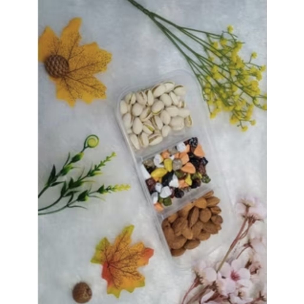 

UW 9. Paket Hampers Ekslusif, Paket Oleh-Oleh Haji/Umrah (Paket 5. almond, pistachio, coklat kerikil)