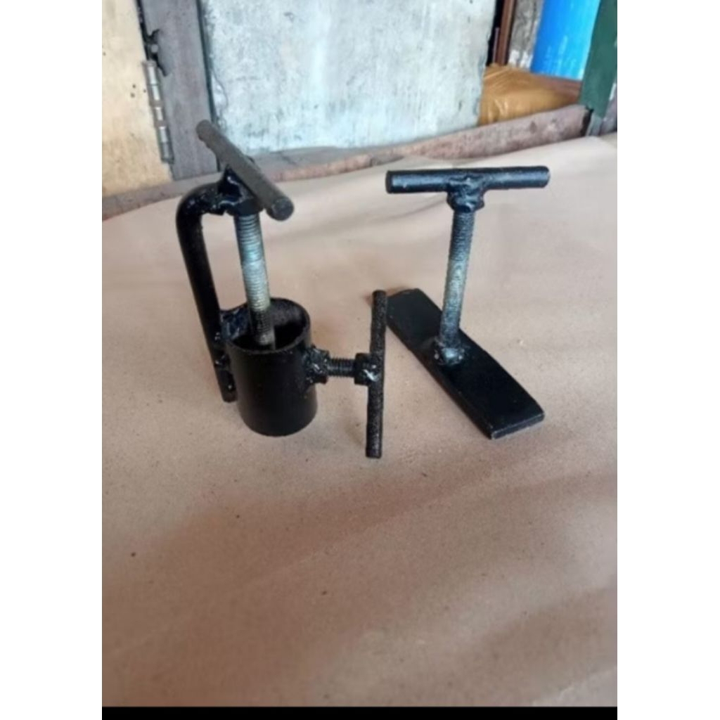 paket komplit treker shock depan dan treker kaliper motor