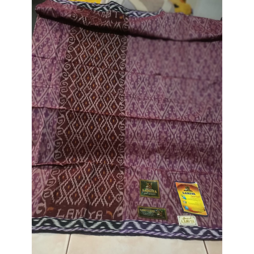 Sarung tenun merk LAMIYA KWG